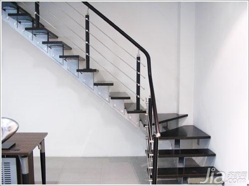 钢木楼梯装修注意事项以及验收技巧