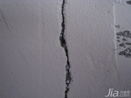 墙面裂缝的原因及处理办法  墙面裂缝怎么办