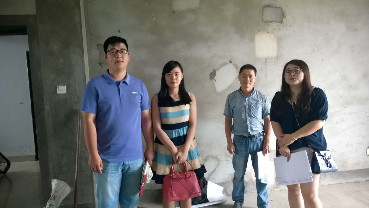 卞玮家的工地直播