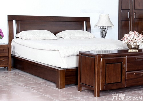 质感实木床  让你的卧室有风度