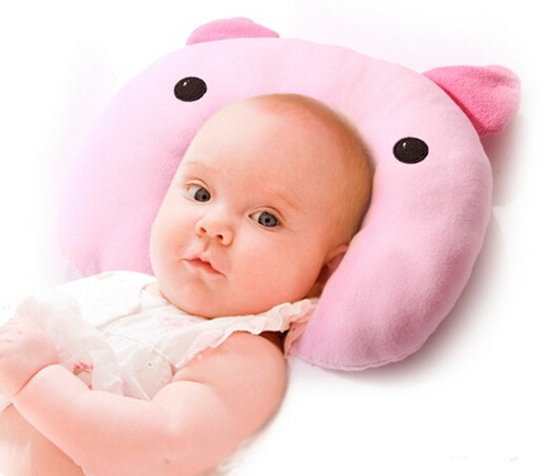 宝宝几个月可以用枕头 注意:三个月内的宝宝不