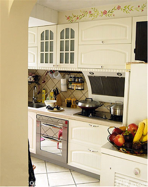 厨房收纳柜 让您的厨房空间更宽敞