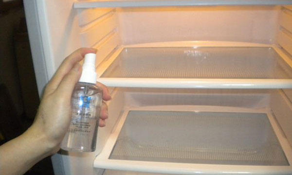 冰箱该如何清洗？