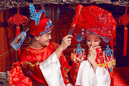 中式宫廷风格婚纱摄影