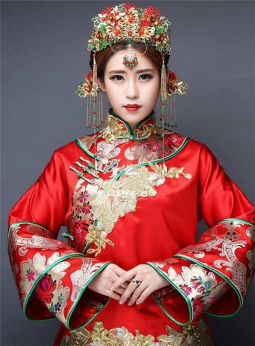 中式婚纱礼服图片_中式婚纱图片大全礼服(2)