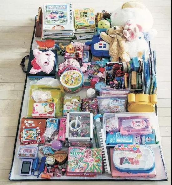简单十招让小熊孩子主动收拾玩具