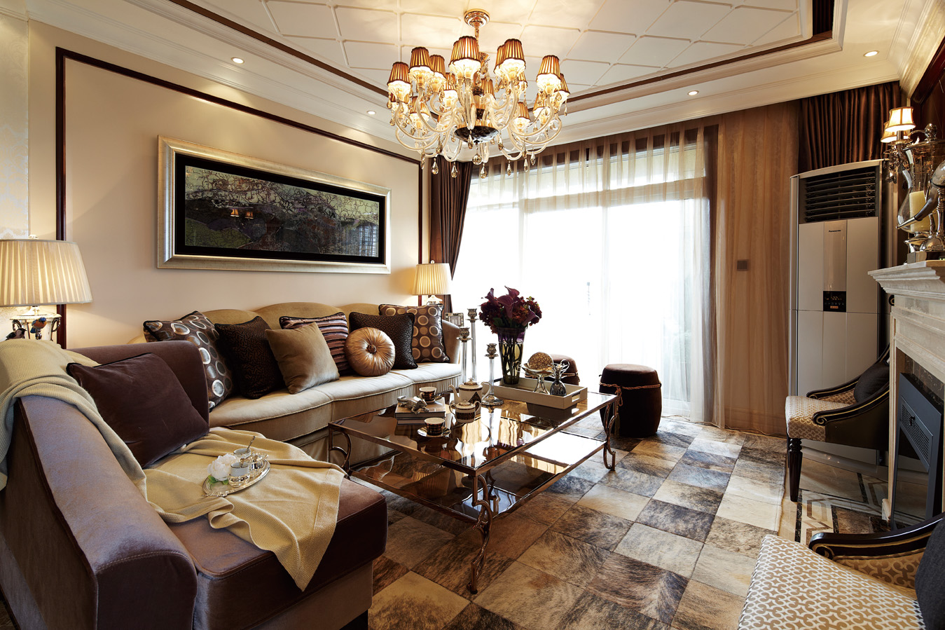 欧式风格,新古典风格,20万以上装修,140平米以上装修,沙发背景墙,暖色调
