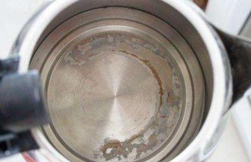 清理水壶污垢的方法 水壶水垢对人体有害吗