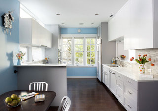 现代简约风格小清新白色厨房橱柜效果图