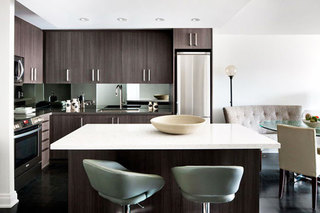 现代简约风格时尚褐色厨房橱柜效果图