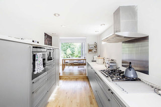 现代简约风格实用灰色厨房橱柜设计