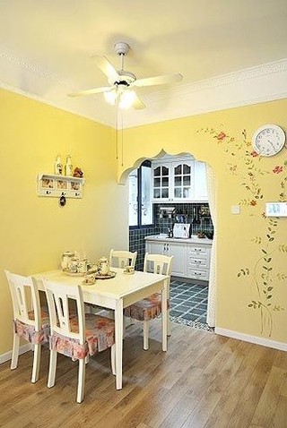 田园风格浪漫黄色厨房餐桌效果图