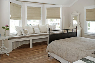 美式风格时尚白色卧室飘窗效果图