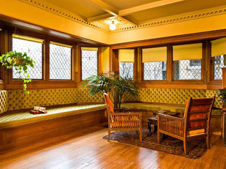 欧式风格大气黄色客厅飘窗设计图