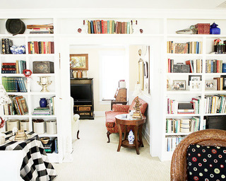 欧式风格实用客厅书架图片