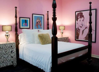 美式风格红色卧室背景墙效果图