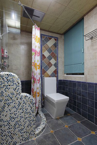地中海风格复式浪漫卫生间装修图片