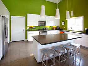 小清新厨房效果图 16款彩色橱柜设计