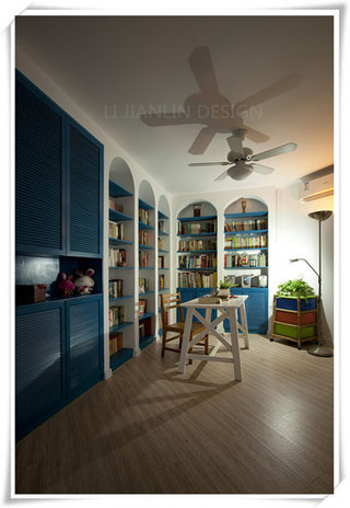 现代简约风格三居室舒适80平米书房设计图纸