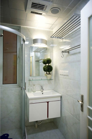 大理石瓷砖卫生间设计