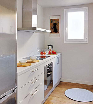 白色简洁厨房设计图片