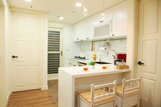 白色小户型开放式厨房