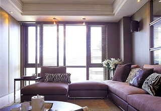 优雅紫色客厅设计