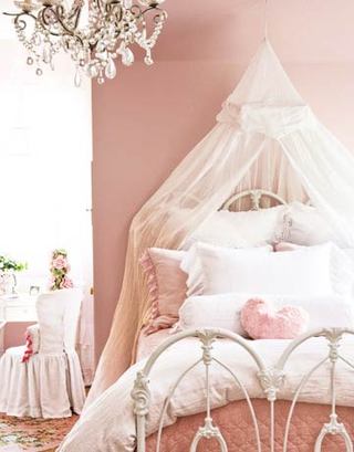 浪漫粉色女生卧室