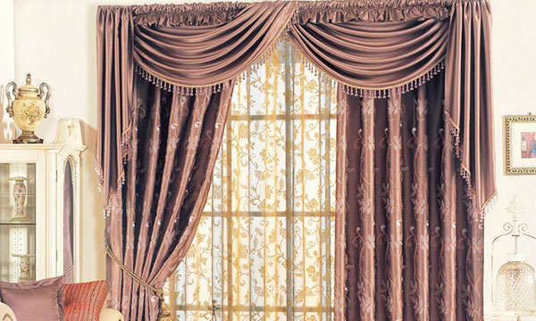 哪种窗帘能够遮光隔热？