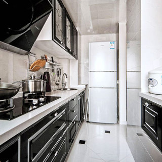 黑白色系小户型厨房设计