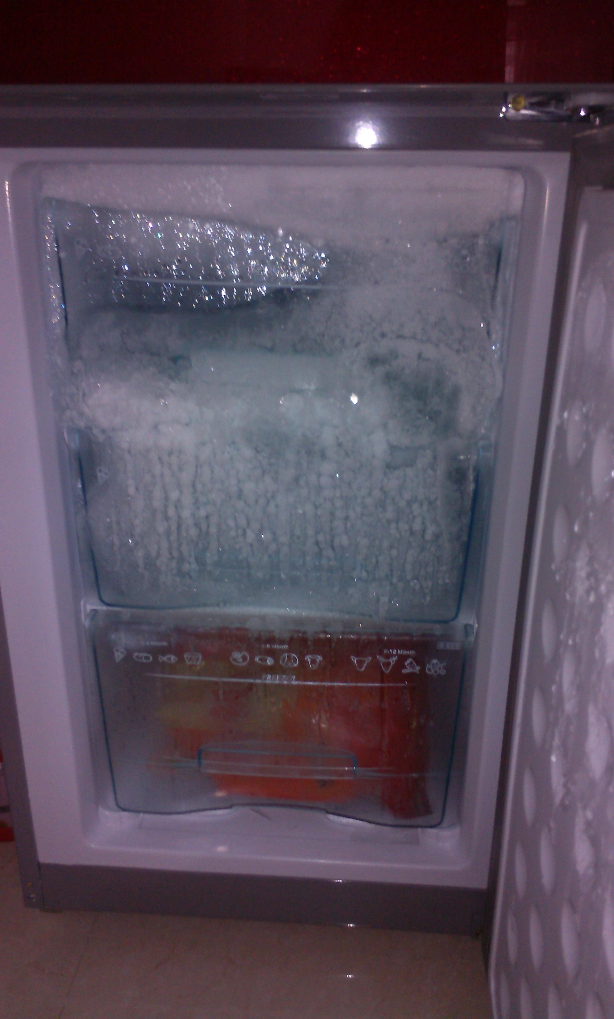 美菱冰箱冷冻室结冰图片