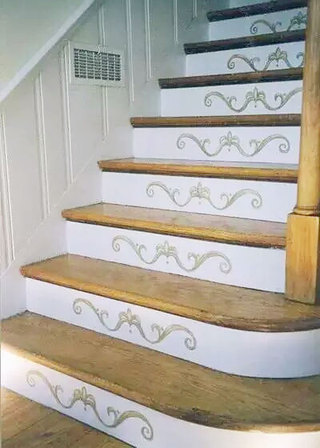 创意彩绘木质楼梯设计