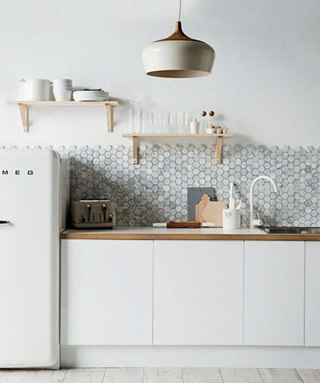 明亮厨房彩色瓷砖设计图