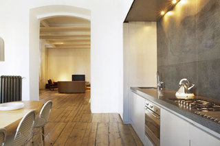 loft公寓装修效果图厨房过道设计