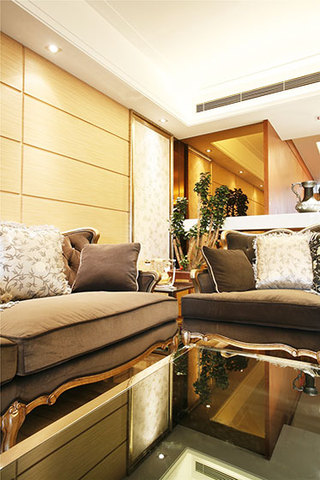 160平米的奢华生活客厅沙发设计
