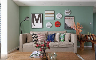 75平美式风格绿色沙发背景墙设计