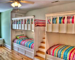 色彩儿童房高低床装修效果图