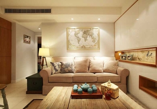 温馨简美式小客厅 沙发背景墙设计