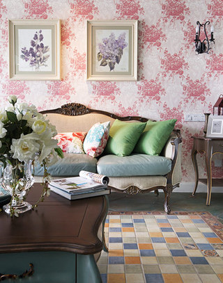 欧式混搭风客厅 粉色沙发背景墙欣赏