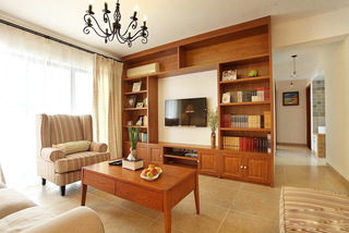 温馨中式客厅 实木电视柜设计