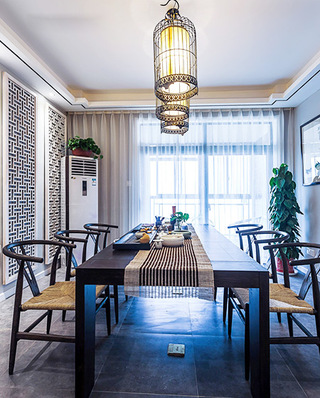 160平中式风格三居室餐厅家具图片