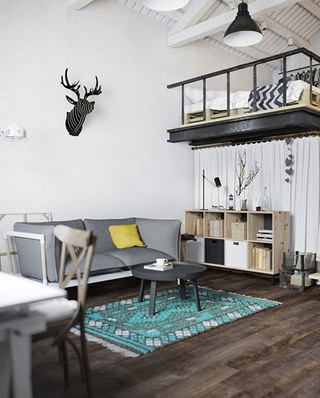 小户型客厅灰色沙发设计