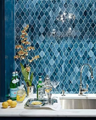 蓝色地中海风格厨房瓷砖设计