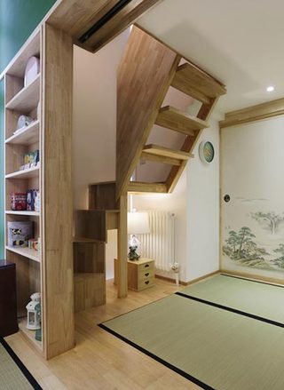 日式和风复式原木楼梯设计