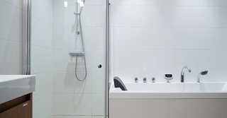 北欧风格公寓卫生间淋浴房设计