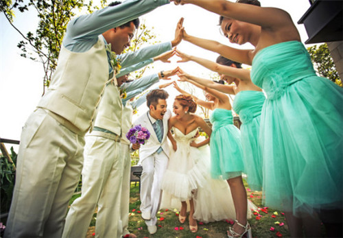 婚礼摄像跟拍流程 接亲跟拍有哪些技巧