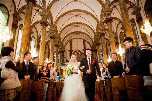 北京教堂婚礼价格一般多少 举办教堂婚礼要注