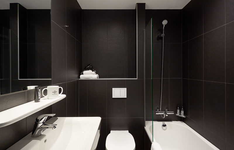 modern-black-and-white-bathroom-design-060317-1114-13-800x513