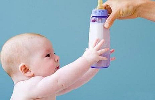 早产儿奶粉哪个牌子好 早产儿奶粉有什么特点