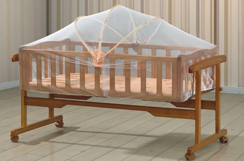 婴儿床摇床多少钱 宝宝用婴儿摇摇床好吗